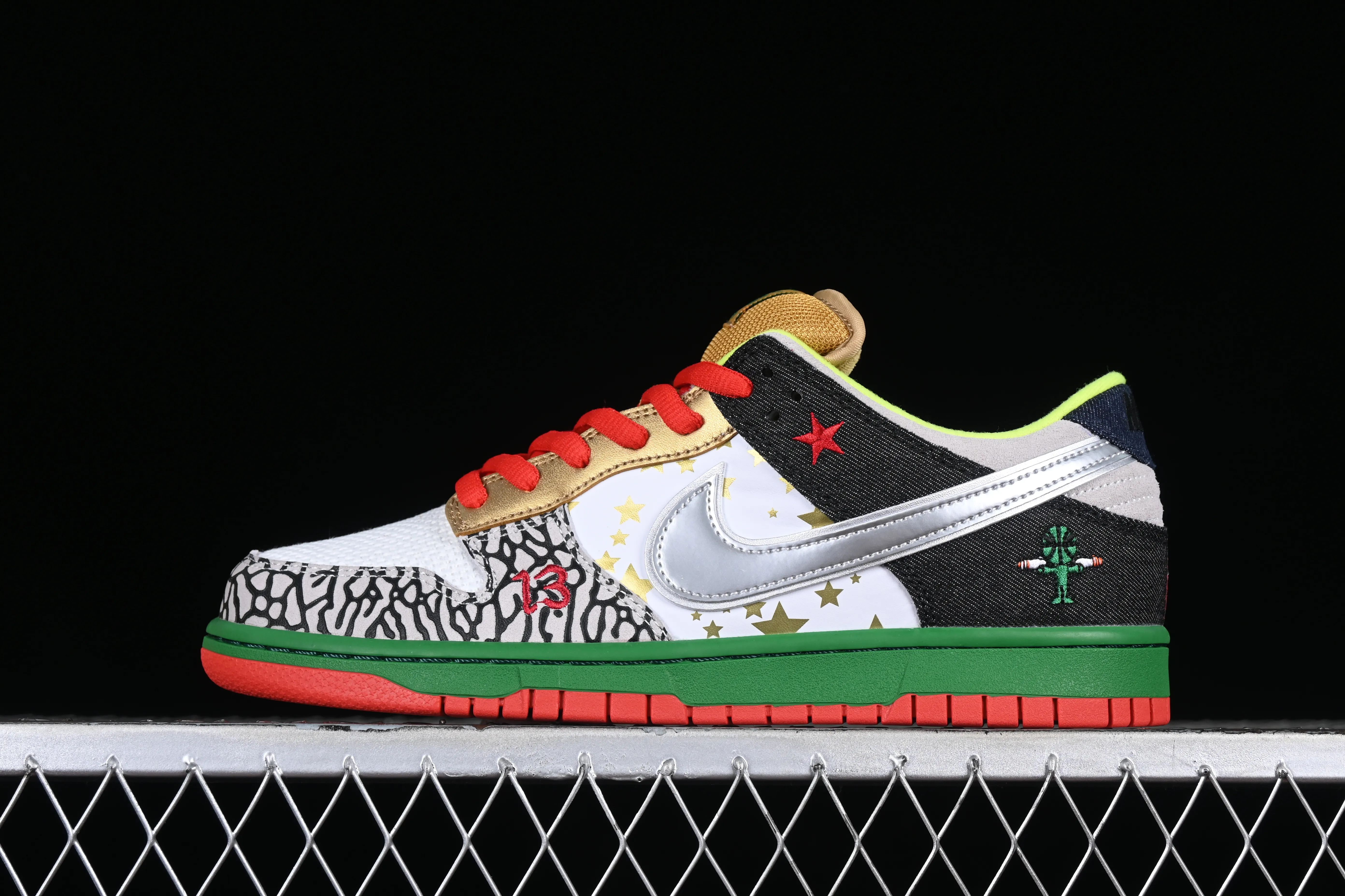 All categories Nk SB Dunk series Nk SB Dunk Low low-top sneakers Nk SB Dunk Low "What The Dunk" Pop art mix and match SB low-top casual sports skateboard shoes 318403-141